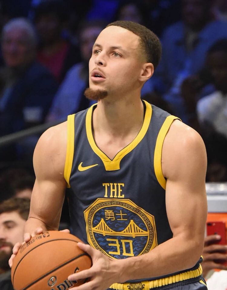 随着巴塞罗 随着巴塞罗