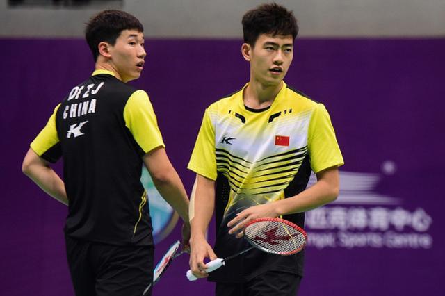 展现出了极 展现出了极