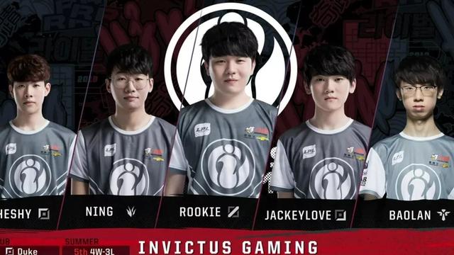 清晰勾勒出 清晰勾勒出