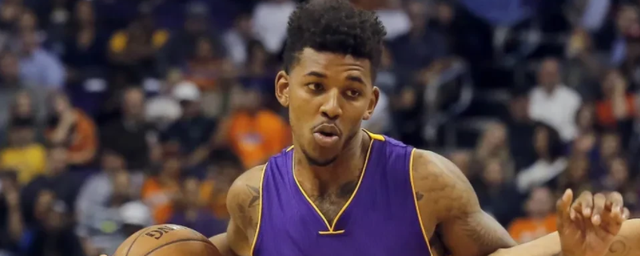 与其被动等 与其被动等