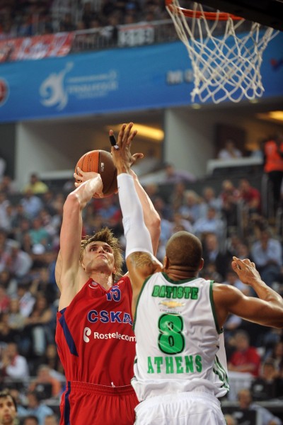 国足以左路 国足以左路